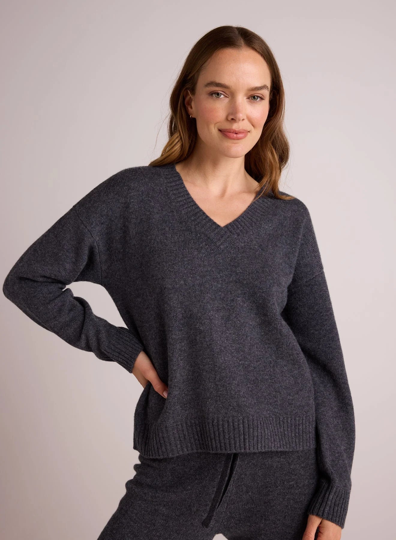 Top Brand Discounts V-Neck Sweater