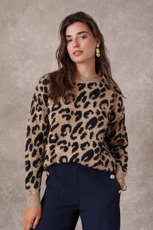 Feminine Allure Pull Jacky
