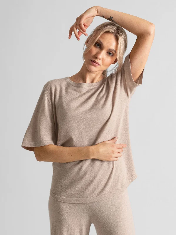 Effortless Chic Apparel Cashmere top "Airy top" - feather